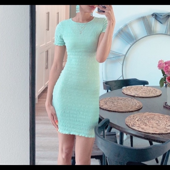 H&M Dresses & Skirts - Fully Smocked Bodycon Spring Summer Dress